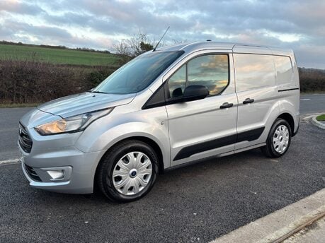 Ford Transit Connect 200 L1 Trend 100 ps Tdci Panel Van - Air Con / Sat Nav / Camera