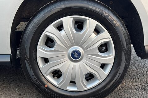 Ford Transit Connect 200 L1 Trend 100 ps Tdci Panel Van - Air Con / Sat Nav / Camera 31