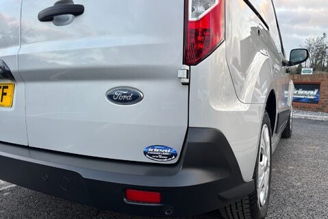 Ford Transit Connect 200 L1 Trend 100 ps Tdci Panel Van - Air Con / Sat Nav / Camera 25