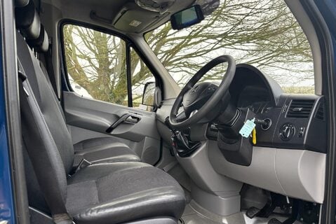 Mercedes-Benz Sprinter 316 Cdi Mwb Hr 4x4 Workshop Van 18