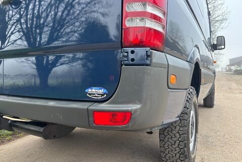 Mercedes-Benz Sprinter 316 Cdi Mwb Hr 4x4 Workshop Van 27