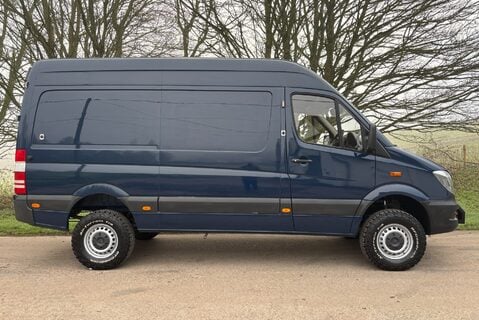 Mercedes-Benz Sprinter 316 Cdi Mwb Hr 4x4 Workshop Van 10