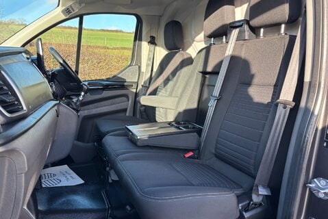 Ford Transit Custom 300 L2 130 ps Limited Panel Van - Upgraded Locks 3