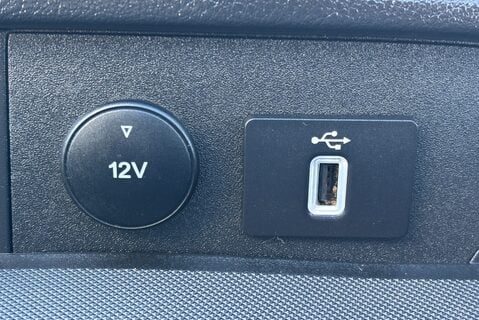 Ford Transit Custom 300 L2 130 ps Limited Panel Van - Upgraded Locks 28