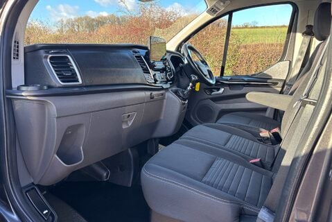 Ford Transit Custom 300 L2 130 ps Limited Panel Van - Upgraded Locks 15