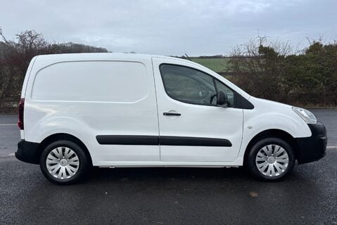 Citroen Berlingo L1 Enterprise Panel Van - Direct from the MOD 10
