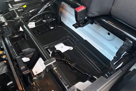 Ford Transit 350 Drw L4 130 ps Single Cab Dropside Truck - 4.2m Body 14