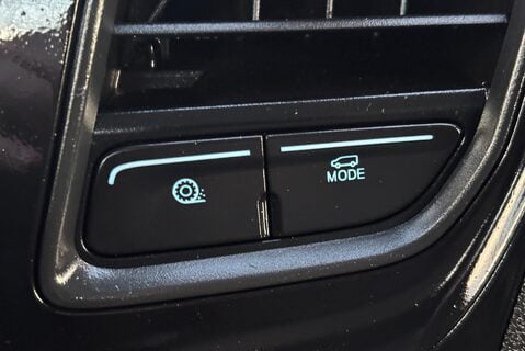 Ford Transit 350 Drw L4 130 ps Single Cab Dropside Truck - 4.2m Body 33