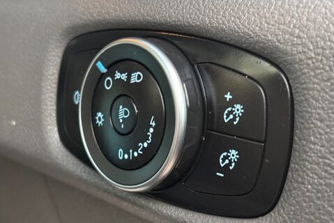 Ford Transit 350 Drw L4 130 ps Single Cab Dropside Truck - 4.2m Body 25