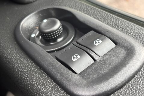 Vauxhall Movano F3500 L3 125ps Crew Cab Tipper - Air Con - New Body 32