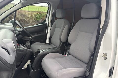 Peugeot Partner 850 S L1 1.6 Hdi 92ps Panel Van - Air Conditioning 3