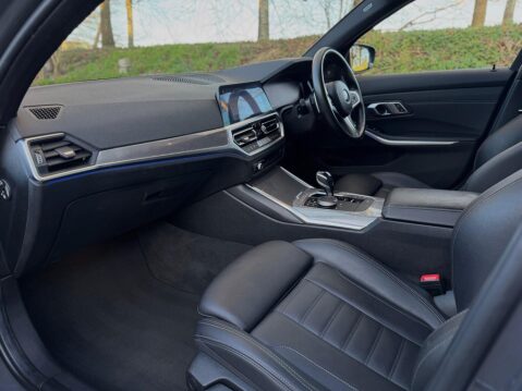 BMW 3 Series 2.0 320d M Sport Pro Edition Touring 3