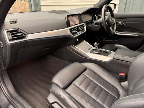 BMW 3 Series 2.0 330e 12kWh M Sport Auto Euro 6 (s/s) 4dr 3