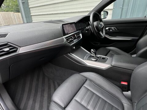 BMW 3 Series 2.0 330e 12kWh M Sport Auto Euro 6 (s/s) 4dr 3
