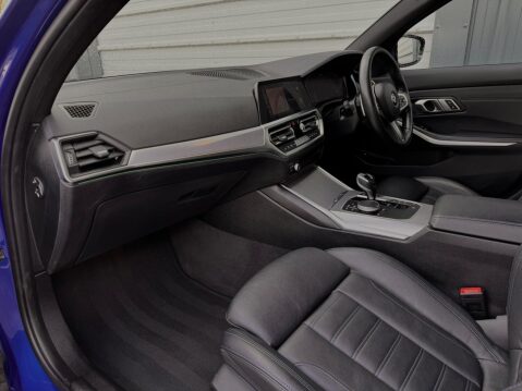 BMW 3 Series 2.0 320i M Sport Auto Euro 6 (s/s) 4dr 3