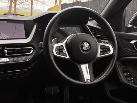 BMW 1 Series 2.0 M135i Auto xDrive Euro 6 (s/s) 5dr 16