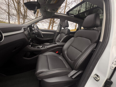 MG ZS 44.5kWh Exclusive Auto 5dr 15