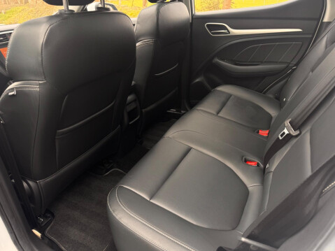 MG ZS 44.5kWh Exclusive Auto 5dr 47