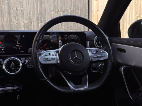 Mercedes-Benz A Class 2.0 A200d Exclusive Edition 8G-DCT Euro 6 (s/s) 5dr 17