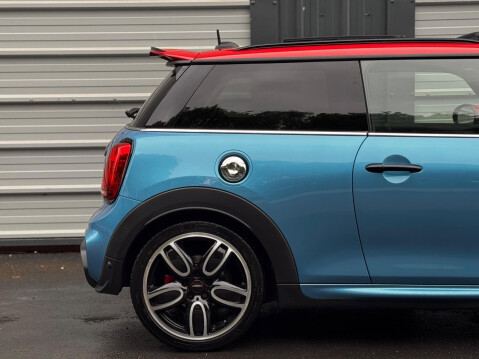 Mini Hatch 2.0 John Cooper Works Steptronic Euro 6 (s/s) 3dr 29