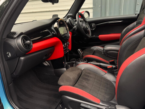 Mini Hatch 2.0 John Cooper Works Steptronic Euro 6 (s/s) 3dr 14