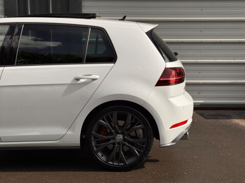 Volkswagen Golf 2.0 TSI GTI Performance DSG Euro 6 (s/s) 5dr 24