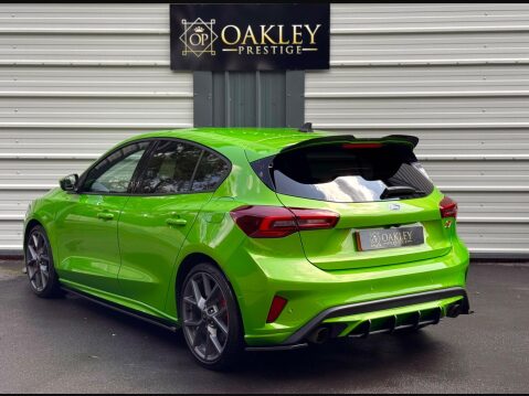 Ford Focus 2.3T EcoBoost ST Euro 6 (s/s) 5dr 23