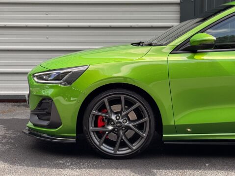 Ford Focus 2.3T EcoBoost ST Euro 6 (s/s) 5dr 26