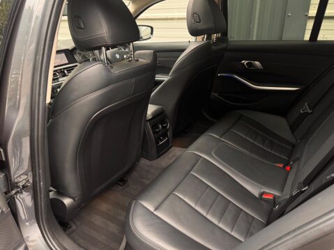 BMW 3 Series 2.0 320i Sport Touring Auto Euro 6 (s/s) 5dr 53