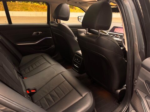 BMW 3 Series 2.0 320i Sport Touring Auto Euro 6 (s/s) 5dr 54