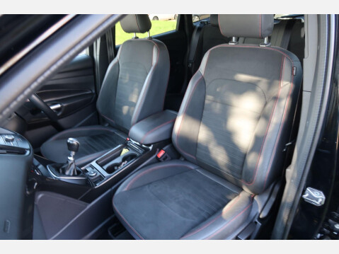 Ford Kuga 2.0 TDCi EcoBlue ST-Line Euro 6 (s/s) 5dr 17