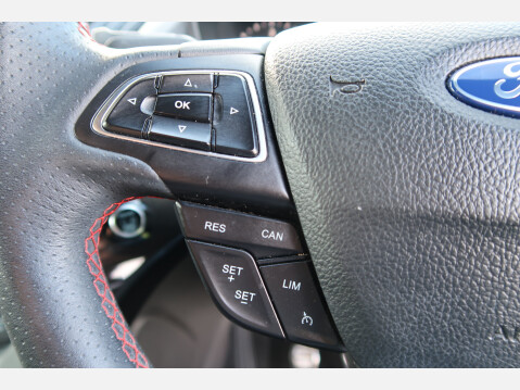 Ford Kuga ST-LINE TDCI 45