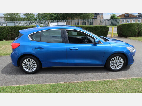 Ford Focus TITANIUM TDCI 16