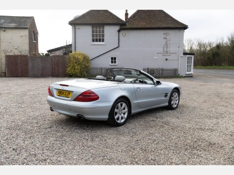 Mercedes-Benz SL Series 500 4