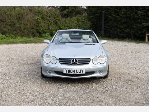 Mercedes-Benz SL Series 500 7