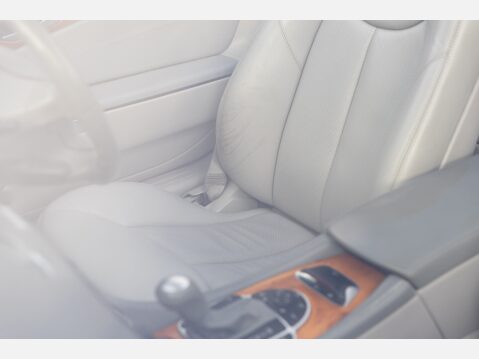 Mercedes-Benz SL Series 500 12