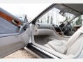 Mercedes-Benz SL Series 500 42