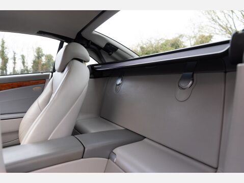 Mercedes-Benz SL Series 500 53