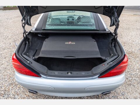 Mercedes-Benz SL Series 500 61