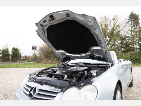 Mercedes-Benz SL Series 500 72