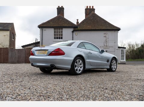 Mercedes-Benz SL Series 500 88