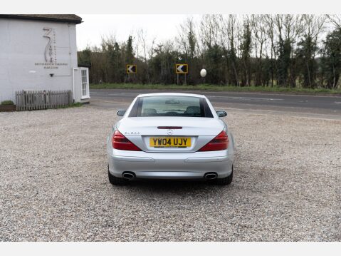 Mercedes-Benz SL Series 500 89