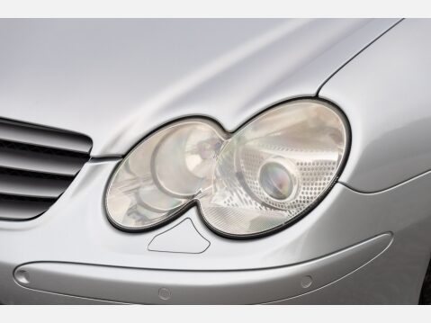 Mercedes-Benz SL Series 500 107
