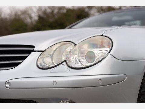 Mercedes-Benz SL Series 500 109