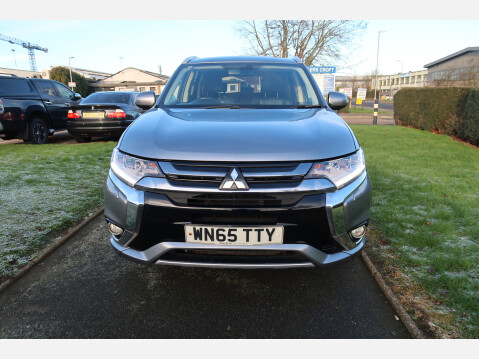Mitsubishi Outlander PHEV GX 4H 3