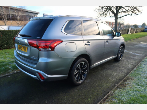 Mitsubishi Outlander PHEV GX 4H 13