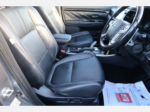Mitsubishi Outlander PHEV GX 4H 25