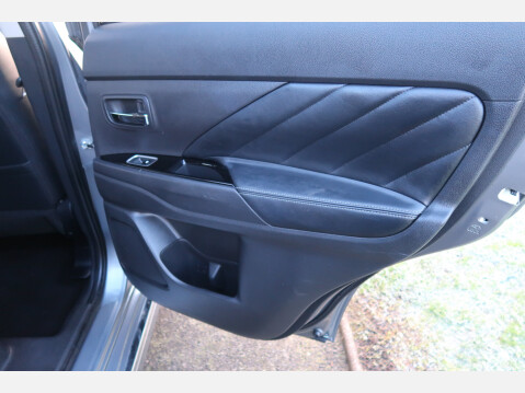 Mitsubishi Outlander PHEV GX 4H 27