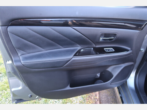 Mitsubishi Outlander PHEV GX 4H 35