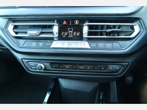 BMW 2 Series 218I SPORT GRAN COUPE 41